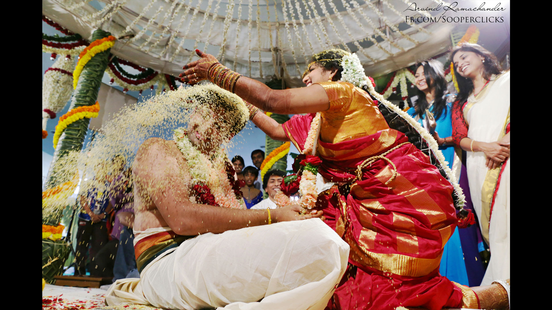 18-aug-potd-ArvindRamachander-LightsColorsAction Indian Wedding