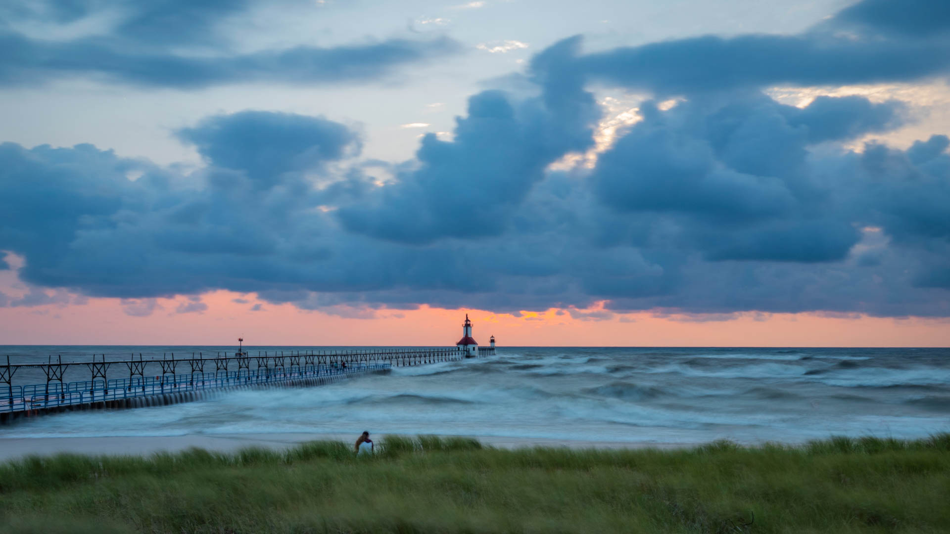 How to effectively include people in landscape photography - Photofocus