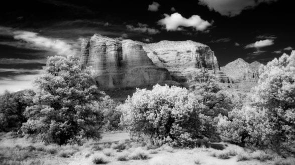 infrared_courthouse_butte_1420554_2560p infrared_courthouse_butte_1420554_2560p