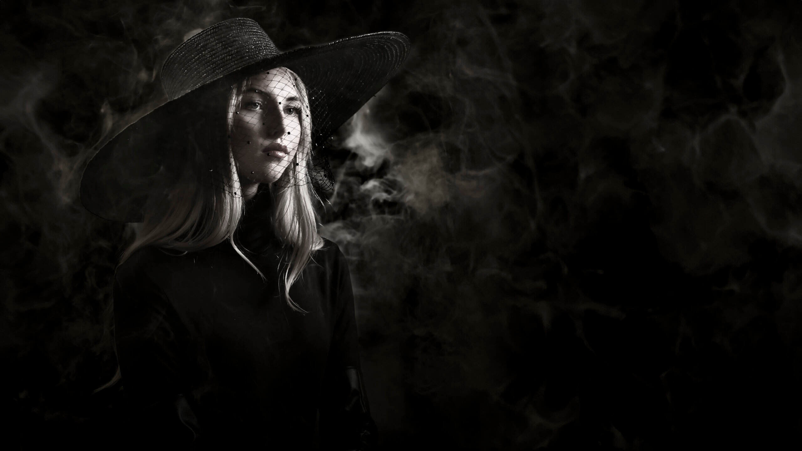 Three expert tips for stunning glamour portraits with Smoke Ninja Pro